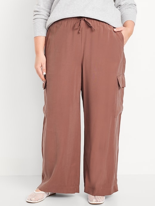 Image number 6 showing, Extra High-Waisted Drapey Cargo Super Wide-Leg Pants