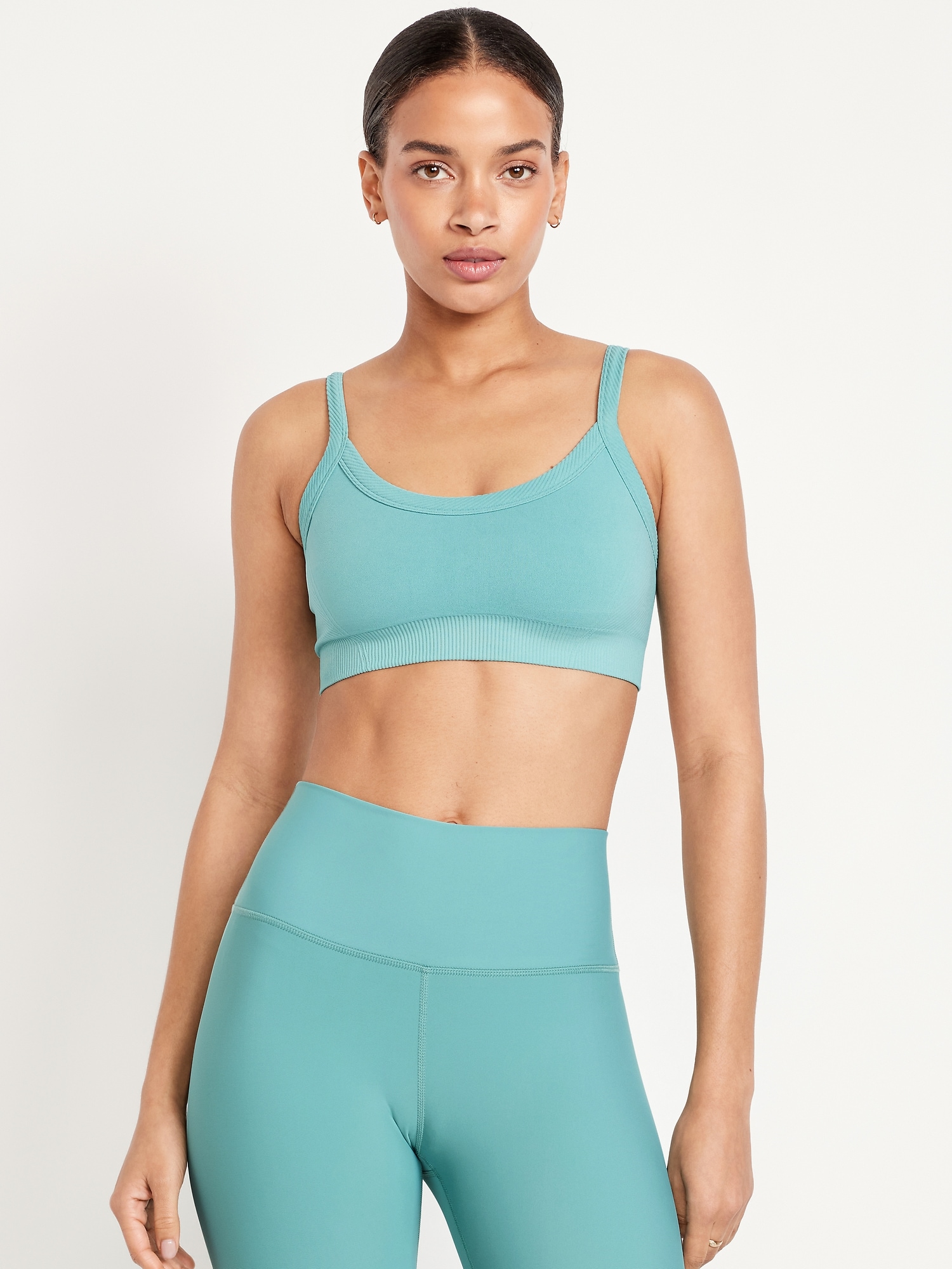 Light Support Seamless Ribbed Sports Bra