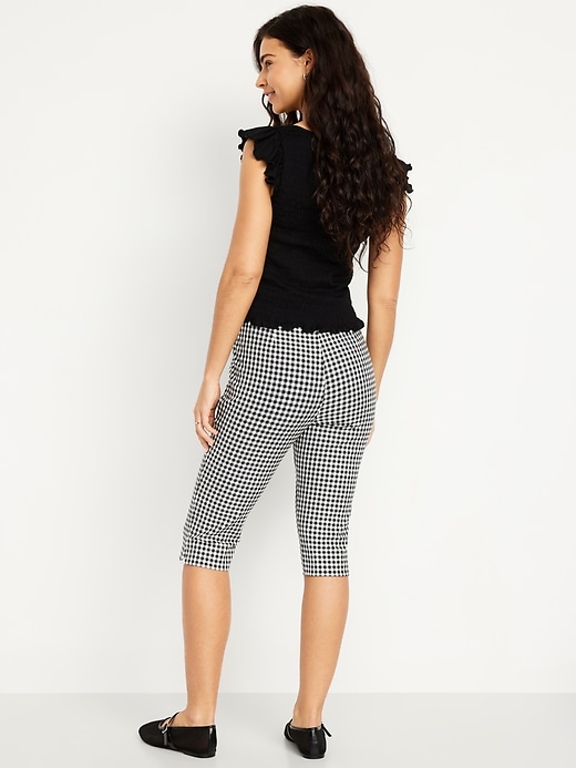 Image number 3 showing, Extra High-Waisted Polished Pixie Capri Pants