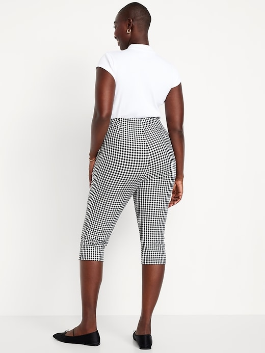 Image number 5 showing, Extra High-Waisted Polished Pixie Capri Pants