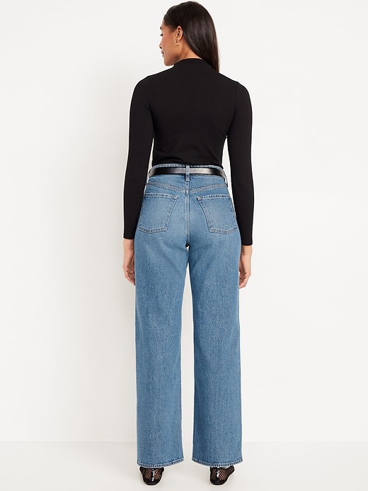 Image number 3 showing, Curvy Extra High-Waisted Sky-Hi Wide-Leg Jeans