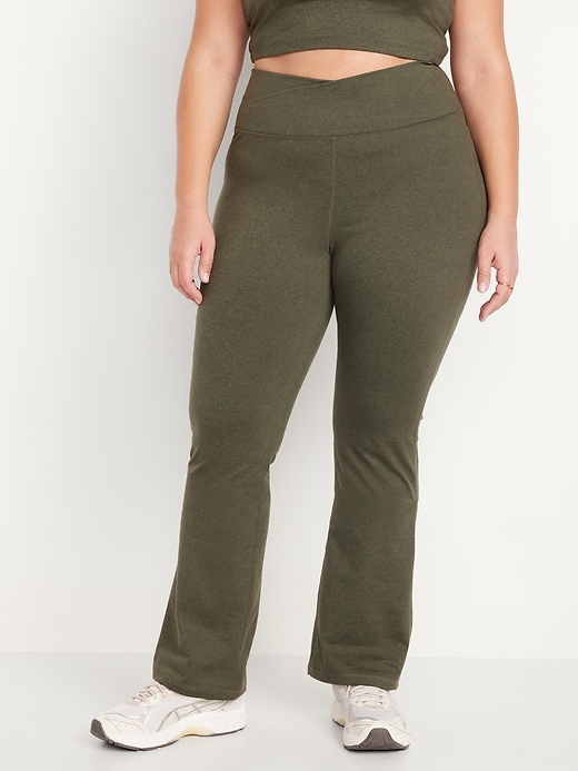 Image number 4 showing, Extra High-Waisted CloudComfy Boot-Cut Leggings