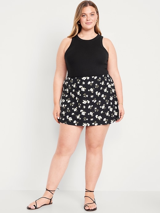 Image number 7 showing, High-Waisted Linen-Blend Mini Skort