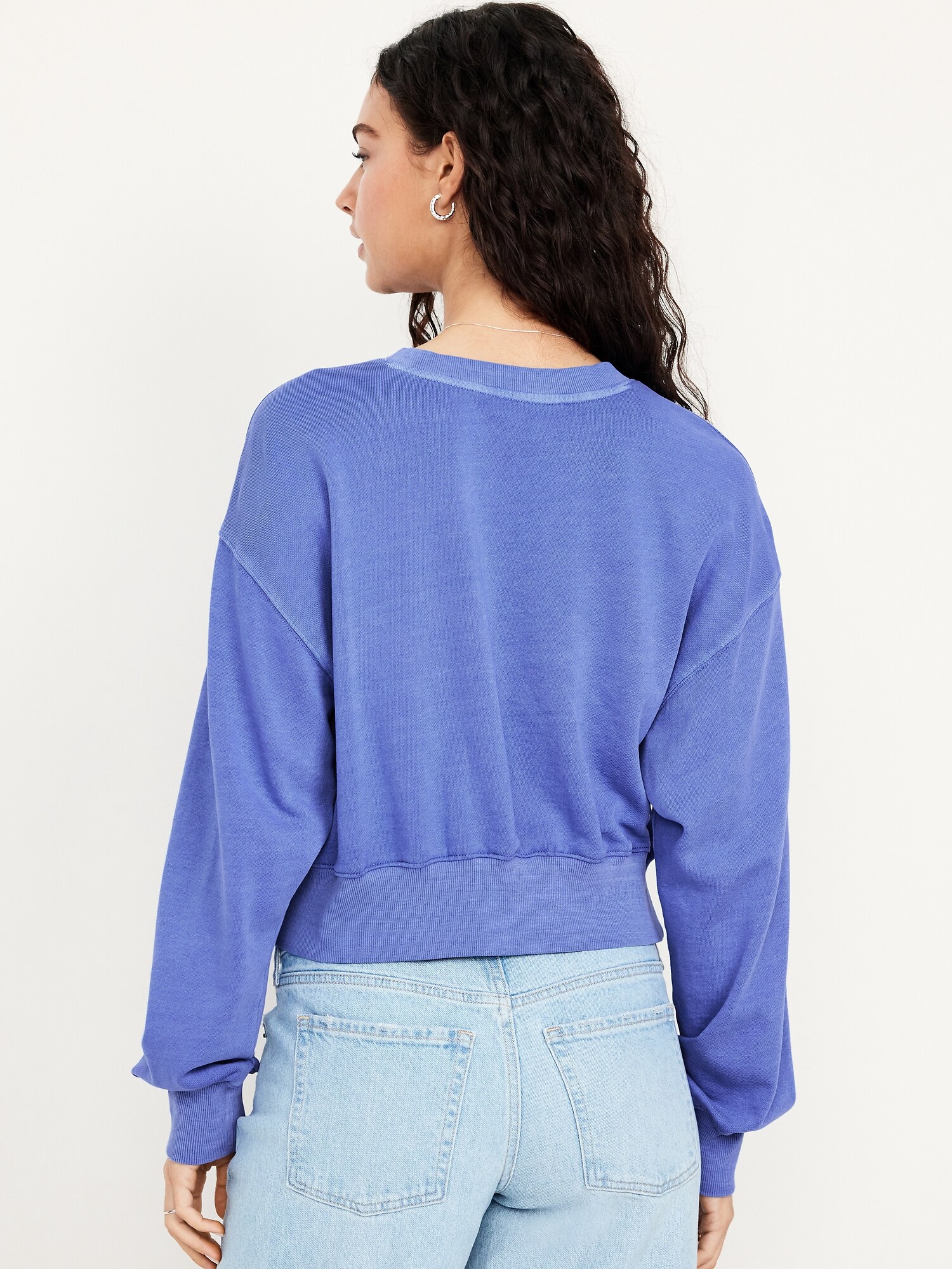 thumbnail interactive-video image 1 of Amazon Essentials X Sofia Grainge Women's Boxy Drop Shoulder Crewneck Sweatshirt - Relaxed Fit Fleece 1 of 3