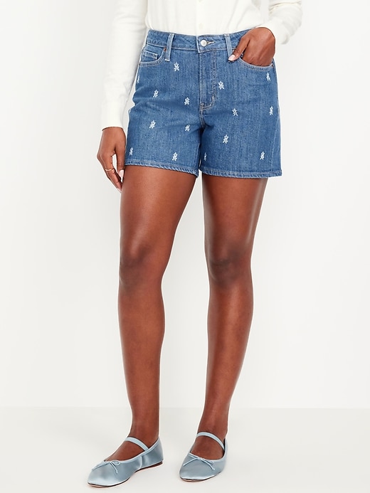 Image number 2 showing, Curvy High-Waisted OG Jean Shorts -- 5-inch inseam