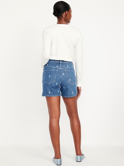 Image number 3 showing, Curvy High-Waisted OG Jean Shorts -- 5-inch inseam