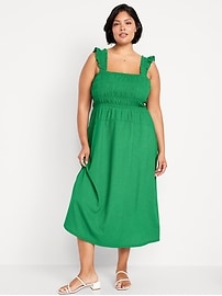 Fit & Flare Lightweight Smocked Gingham Midi Dress