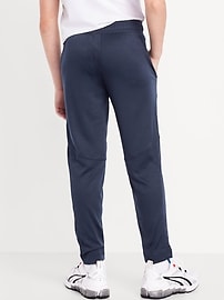 L'image numéro 2 présente Pantalon de jogging performance étroit pour garçon