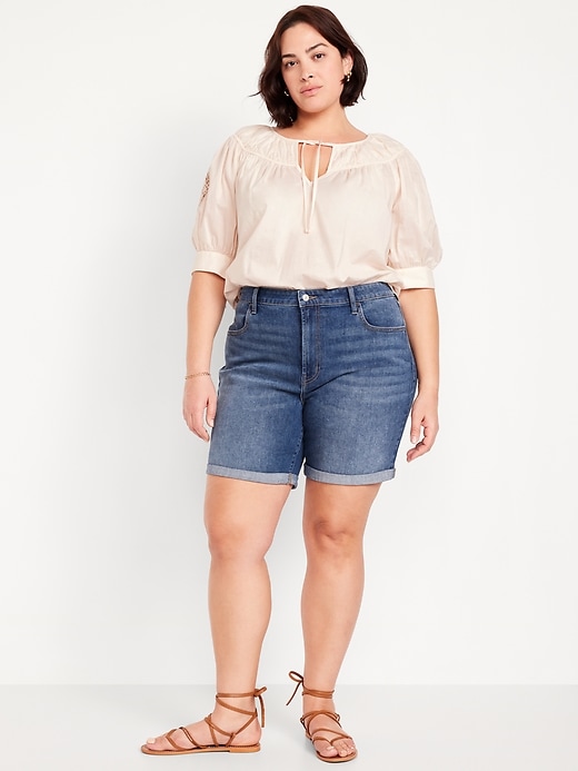 Image number 6 showing, High-Waisted Wow Jean Shorts -- 7-inch inseam