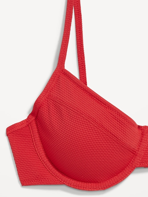 L'image numéro 9 présente Haut de maillot à armature et balconnet en tissu texturé