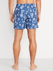 L'image numéro 2 présente Short de baignade à motif, entrejambe de 12,5 cm