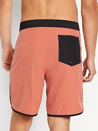 L'image numéro 2 présente Short de surfeur uni, entrejambe de 20 cm