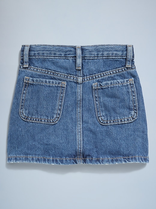 L'image numéro 4 présente Jupe d’anniversaire en denim à taille haute boutonnée sur le devant pour toute-petite fille