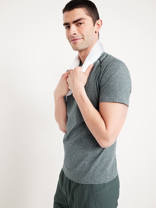 Image number 3 showing, Slim Fit Seamless T-Shirt