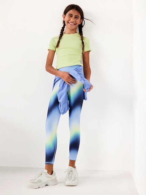 Fitted Seamless Performance Top for Girls