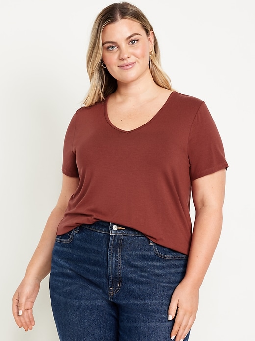 Image number 6 showing, Luxe V-Neck T-Shirt