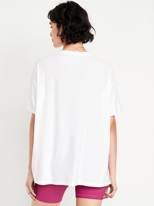Image number 2 showing, CloudMotion Oversized Graphic T-Shirt