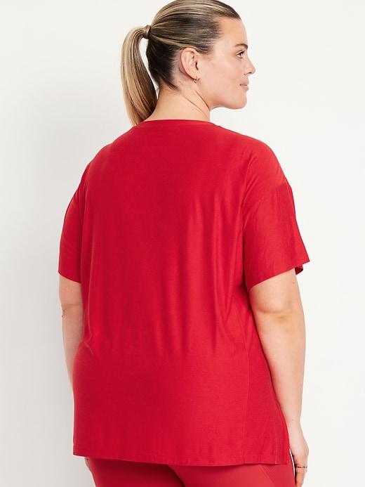 Image number 8 showing, CloudMotion Oversized Graphic T-Shirt