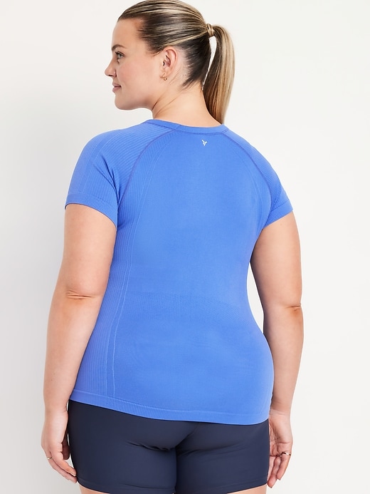 Image number 8 showing, Fluid Seamless Fitted T-Shirt