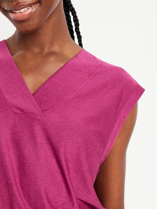 Image number 4 showing, CloudMotion V-Neck Tank