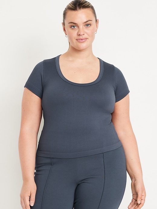 L'image numéro 7 présente T-shirt court côtelé Zénitude sans coutures