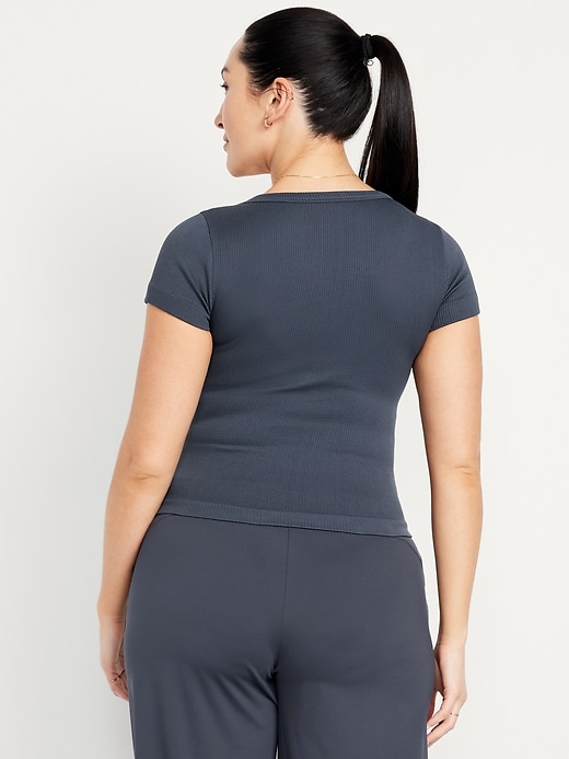 L'image numéro 6 présente T-shirt court côtelé Zénitude sans coutures