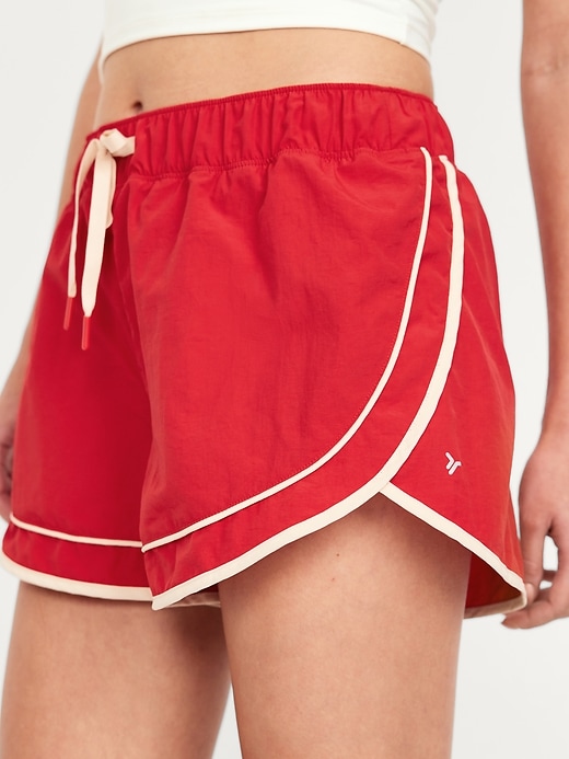 Image number 3 showing, Mid-Rise Run Shorts