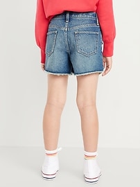L'image numéro 2 présente Short en denim à taille haute et à ourlet coupé et effiloché pour fille