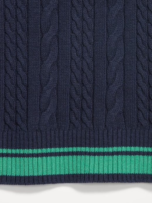L'image numéro 6 présente Gilet en tricot torsadé