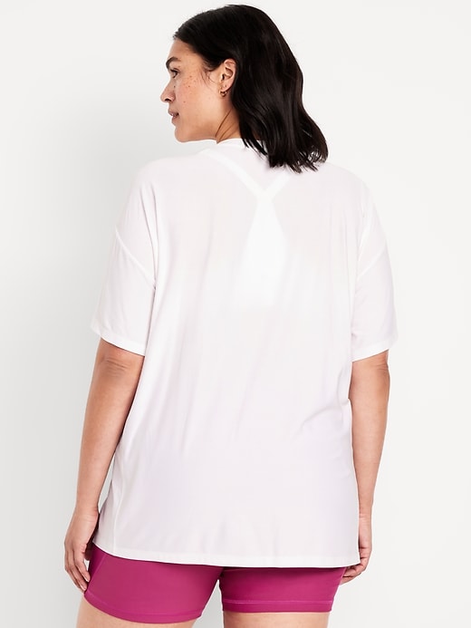 Image number 8 showing, CloudMotion Oversized Graphic T-Shirt