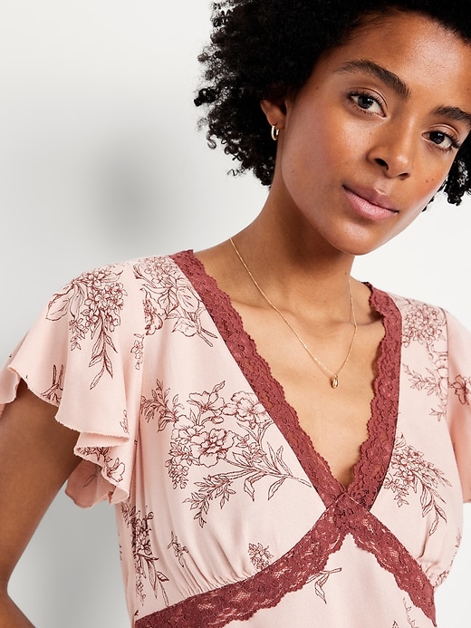 Image number 4 showing, Lace-Trim V-Neck Crepe Top