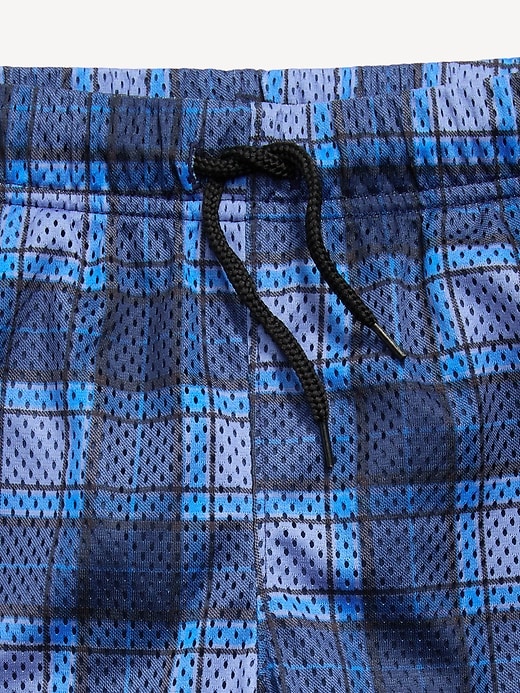 L'image numéro 6 présente Bermuda de basketball en maille pour garçon