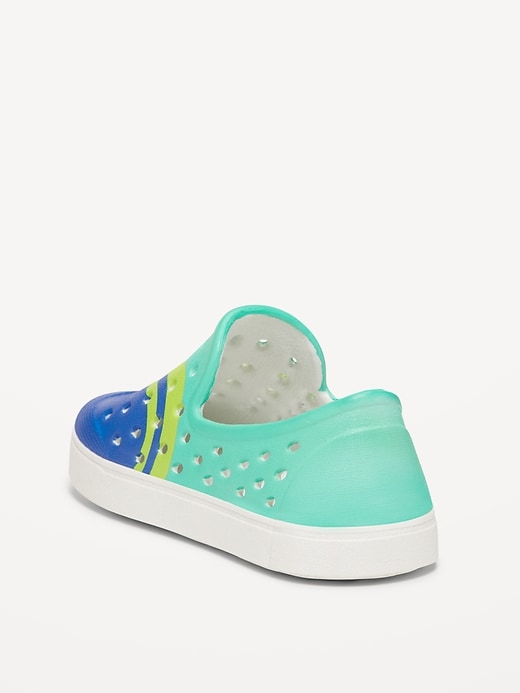 L'image numéro 3 présente Chaussures perforées à enfiler pour tout-petit garçon (faites en partie de matières végétales)