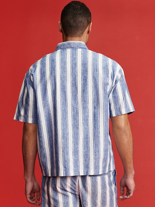Image number 2 showing, Old Navy x Disney© Mickey Mouse Linen-Blend Cropped Utility Shirt