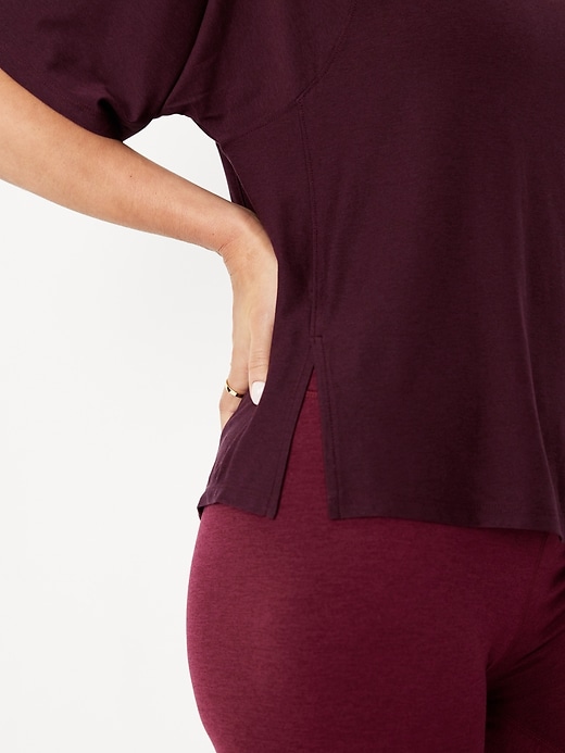 Image number 4 showing, CloudMotion Seamed T-Shirt