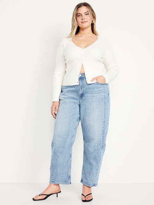 L'image numéro 6 présente Jean coupe baril à taille haute longueur cheville