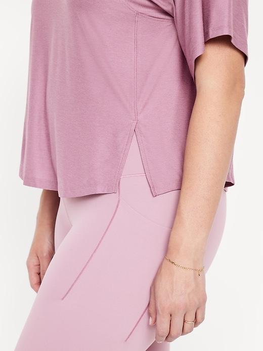 Image number 3 showing, CloudMotion Seamed T-Shirt