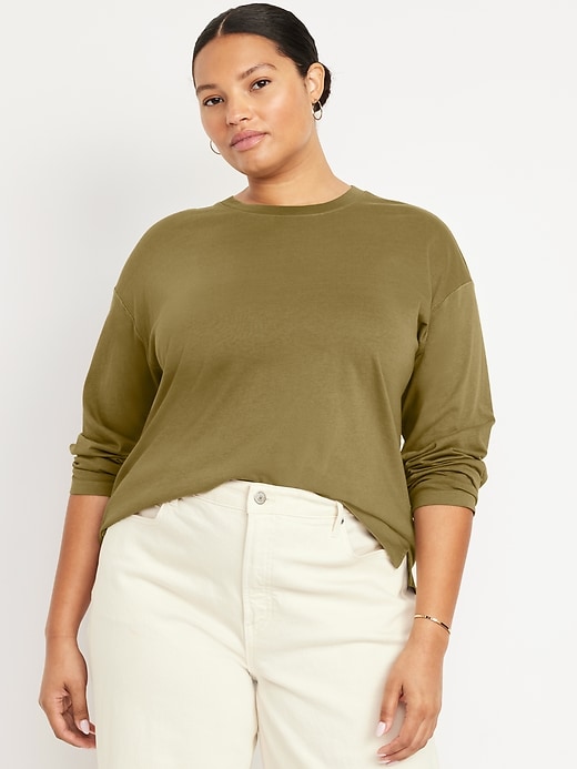 L'image numéro 6 présente T-shirt ras du cou rétro pour femme