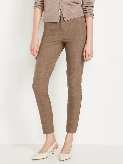 L'image numéro 2 présente Pantalon Pixie ajusté à taille haute longueur cheville