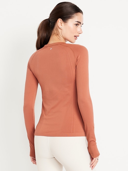 Image number 2 showing, Fluid Seamless Fitted Top