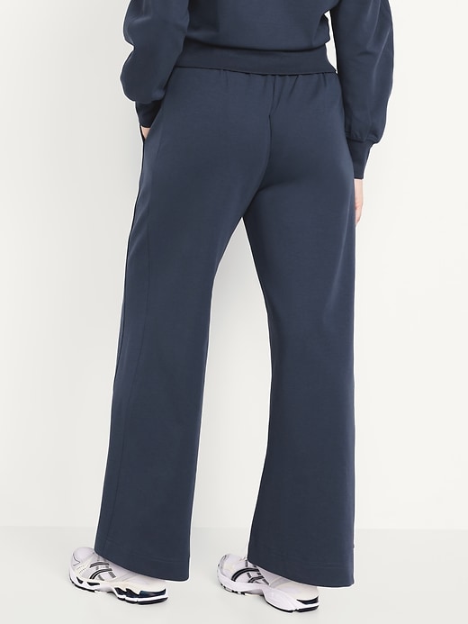 Image number 4 showing, Extra High-Waisted Dynamic Fleece Wide-Leg Sweatpants