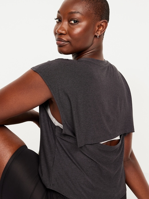 Image number 4 showing, CloudMotion Split-Back Top