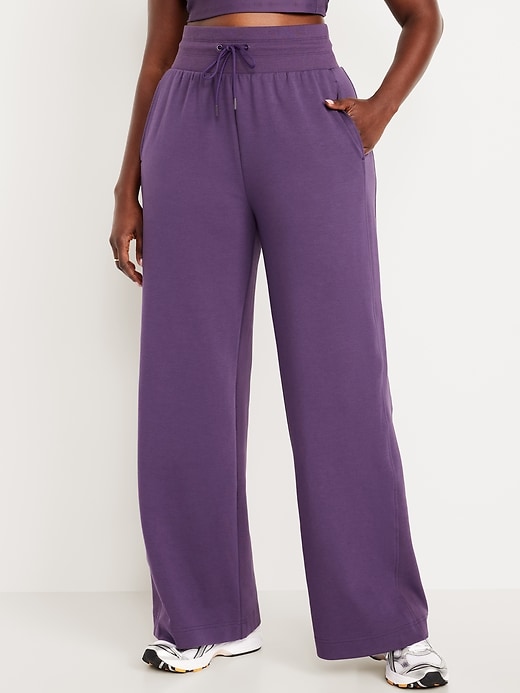 Image number 4 showing, Extra High-Waisted Dynamic Fleece Wide-Leg Sweatpants