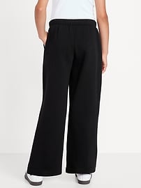 L'image numéro 2 présente Pantalon en molleton favori à taille haute et jambe large pour fille