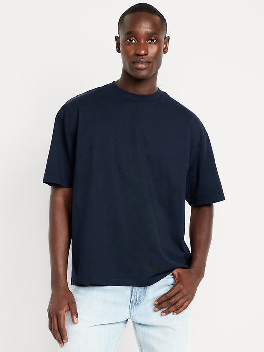 L'image numéro 1 présente T-shirt surdimensionné moderne en tissu épais