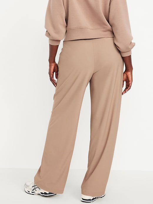L'image numéro 5 présente Pantalon tailleur Tech élégant jambe large à taille haute