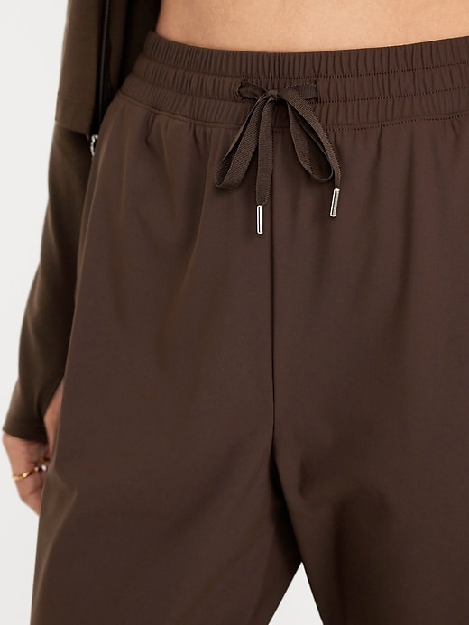 L'image numéro 3 présente Pantalon de jogging Tech Élégant à taille haute