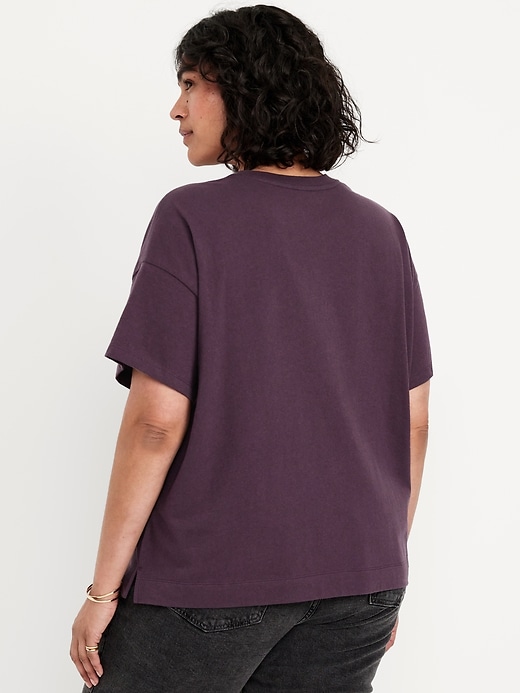 L'image numéro 7 présente T-shirt vintage