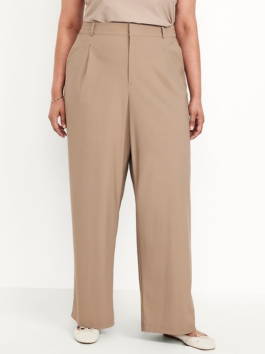 L'image numéro 6 présente Pantalon tailleur Tech élégant jambe large à taille haute
