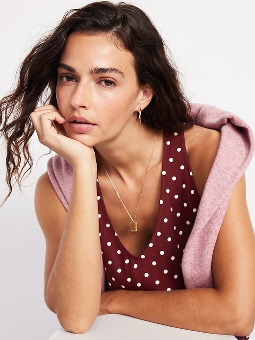 Image number 4 showing, Sleeveless V-Neck Crepe Top
